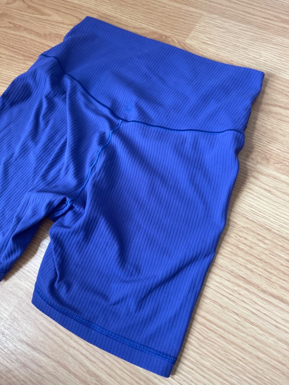 Offline by Aerie Purple Ribbed High Waisted Biker 5” Inseam Shorts Size Medium - Picture 6 of 7